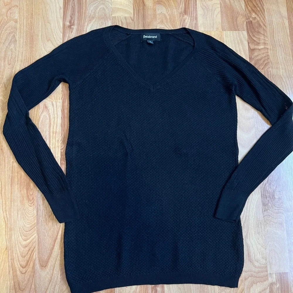 Betabrand Men's Black V-Neck Sweater lightweight rayon cashmere blend sz L